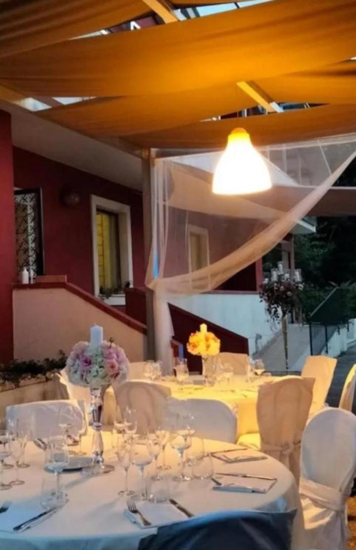 Il Melograno Ristorante E B&B Benevento Esterno foto